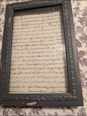 Vintage-Style Black Wall Display Frame With Magnetic Door Clasp